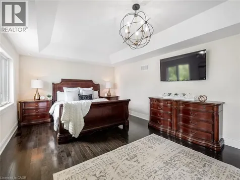 655 Kozel Court Mississauga ON L4Z 4E4