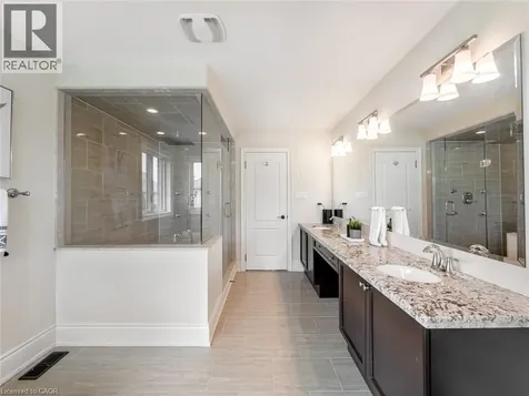 655 Kozel Court Mississauga ON L4Z 4E4