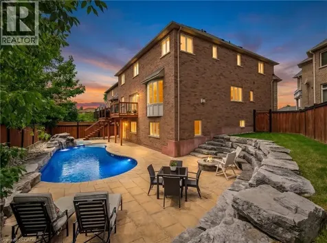 655 Kozel Court Mississauga ON L4Z 4E4