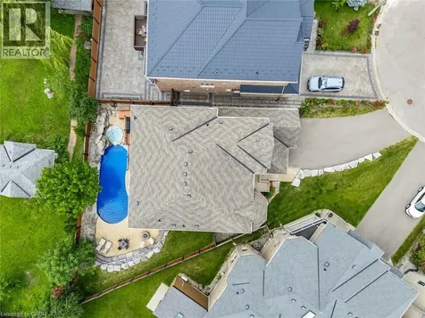 655 Kozel Court Mississauga ON L4Z 4E4