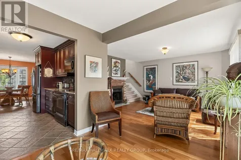 511 Deancourt Crescent Ottawa ON K4A 3G4