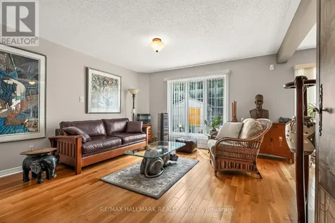 511 Deancourt Crescent Ottawa ON K4A 3G4