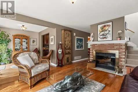 511 Deancourt Crescent Ottawa ON K4A 3G4