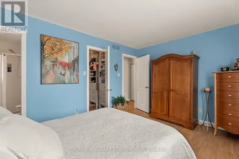 511 Deancourt Crescent Ottawa ON K4A 3G4