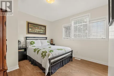 511 Deancourt Crescent Ottawa ON K4A 3G4