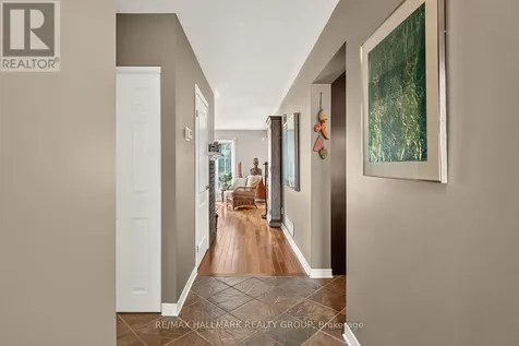 511 Deancourt Crescent Ottawa ON K4A 3G4