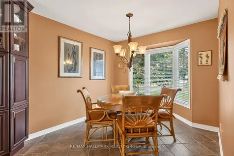 511 Deancourt Crescent Ottawa ON K4A 3G4