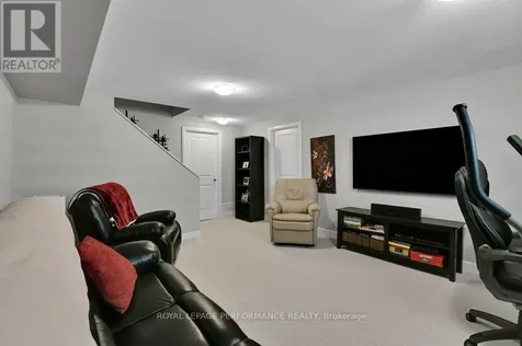 279 Mountain Sorrel Way Ottawa ON K4A 1H6