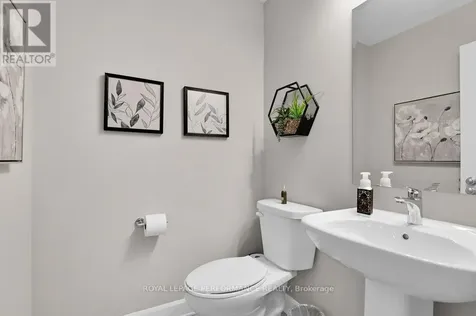 279 Mountain Sorrel Way Ottawa ON K4A 1H6