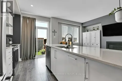 279 Mountain Sorrel Way Ottawa ON K4A 1H6