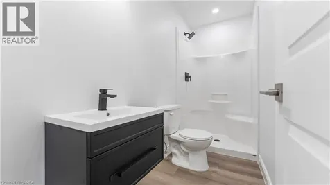 24 Balfour Street Brantford ON N3T 1J2