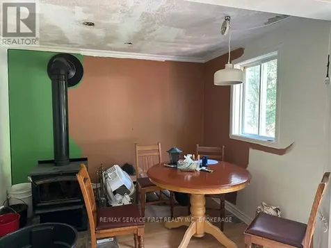 67 Osborne Street Gananoque ON K7G 2N4
