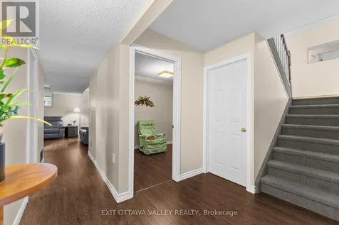 599 Hillside Avenue Pembroke ON K8A 8G4