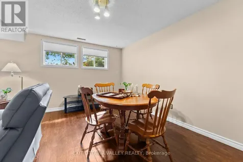599 Hillside Avenue Pembroke ON K8A 8G4