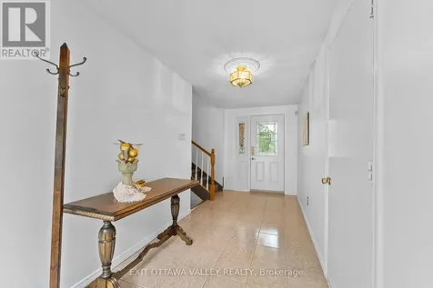 599 Hillside Avenue Pembroke ON K8A 8G4