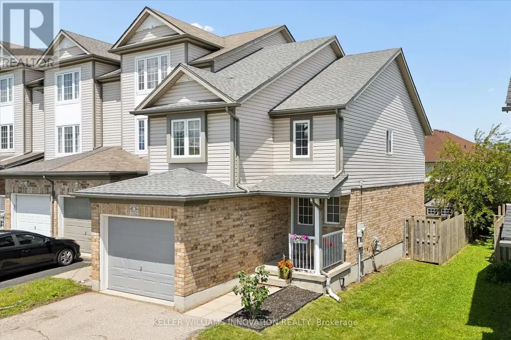 702 Activa Avenue Kitchener ON N2E 4E1