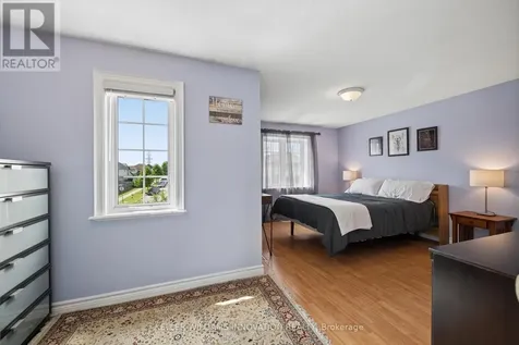 702 Activa Avenue Kitchener ON N2E 4E1