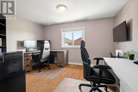 702 Activa Avenue Kitchener ON N2E 4E1