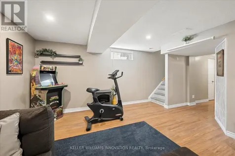 702 Activa Avenue Kitchener ON N2E 4E1