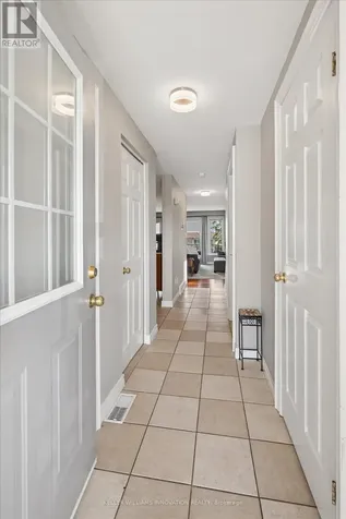 702 Activa Avenue Kitchener ON N2E 4E1