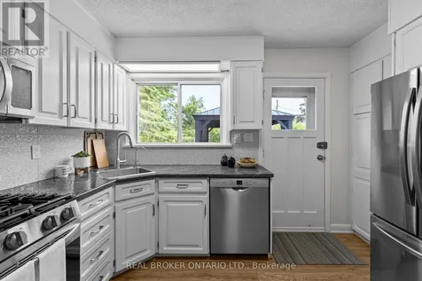 13 Borland Street West Orillia ON L3V 3R3