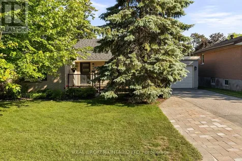 13 Borland Street West Orillia ON L3V 3R3