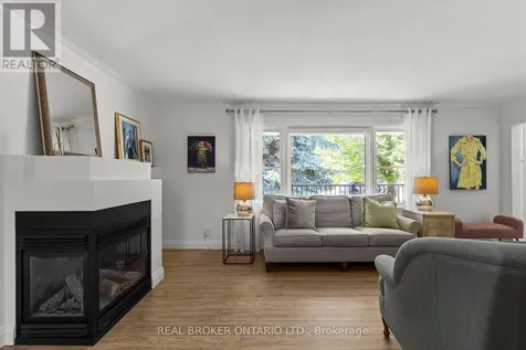 13 Borland Street West Orillia ON L3V 3R3