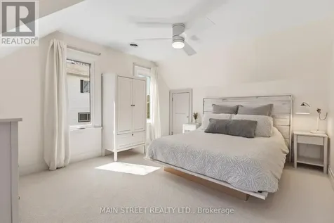 162 Maple Street Uxbridge ON L9P 1B2
