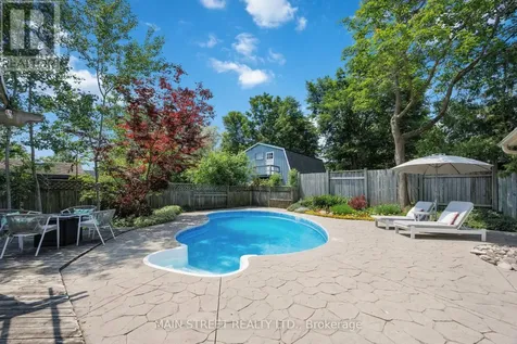 162 Maple Street Uxbridge ON L9P 1B2