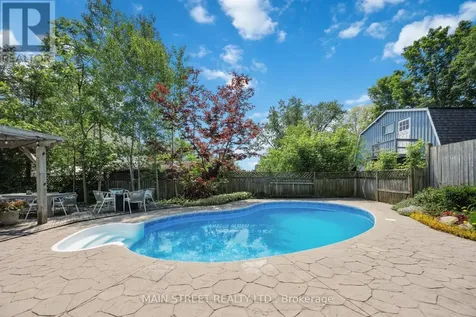162 Maple Street Uxbridge ON L9P 1B2