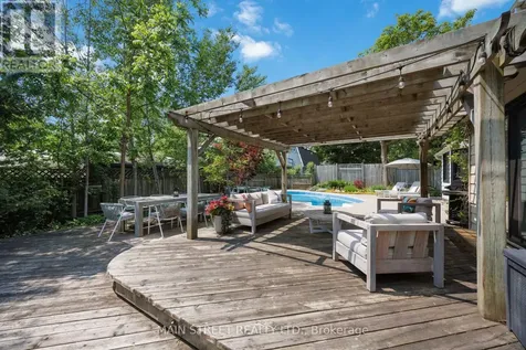 162 Maple Street Uxbridge ON L9P 1B2