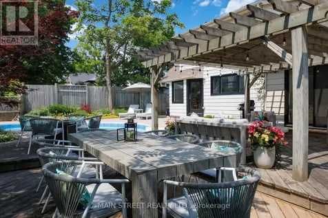 162 Maple Street Uxbridge ON L9P 1B2