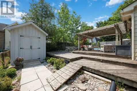 162 Maple Street Uxbridge ON L9P 1B2