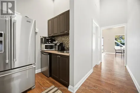 16 Sims Crescent Richmond Hill (beaver Creek Business Park) ON L4B 2P1