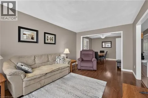 400 Eaglewood Drive Hamilton ON L8W 2S9