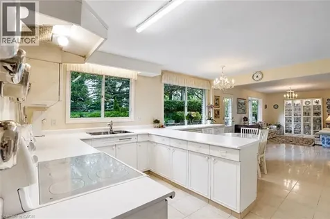 5052 Lakeshore Road Burlington ON L7L 1B9