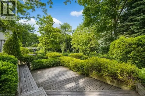 5052 Lakeshore Road Burlington ON L7L 1B9