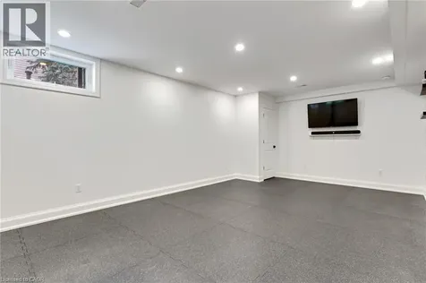 203 Forsyth Drive Waterloo ON N2L 1A1