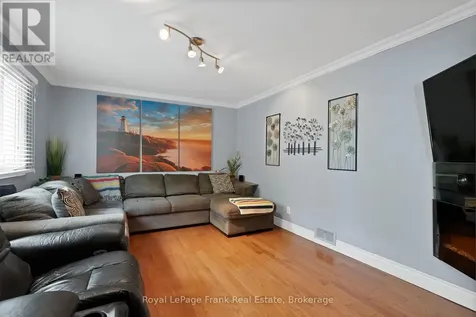 1731 Lane Street Pickering ON L1Y 1B6