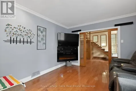 1731 Lane Street Pickering ON L1Y 1B6