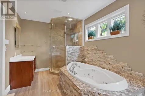 1731 Lane Street Pickering ON L1Y 1B6