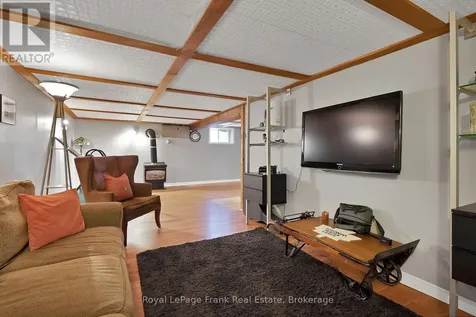 1731 Lane Street Pickering ON L1Y 1B6