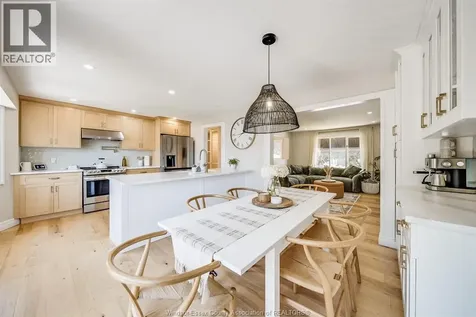 384 Amberly Crescent Tecumseh ON N8N 3M3