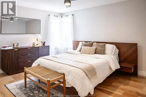 384 Amberly Crescent Tecumseh ON N8N 3M3