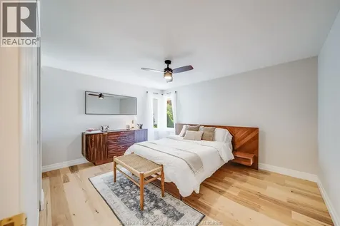 384 Amberly Crescent Tecumseh ON N8N 3M3