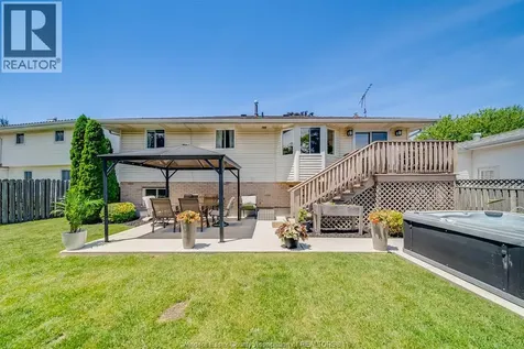 384 Amberly Crescent Tecumseh ON N8N 3M3