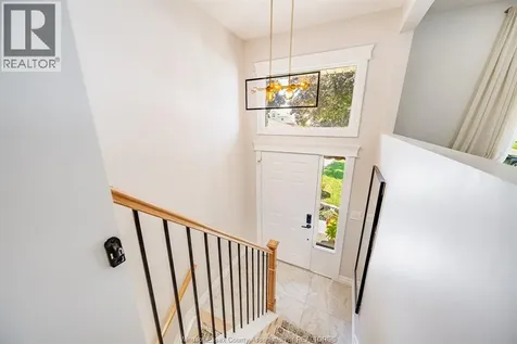 384 Amberly Crescent Tecumseh ON N8N 3M3