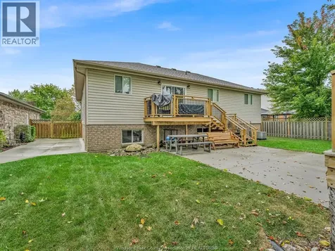 9 Lyle Street Cottam ON N0R 1B0