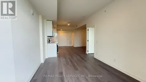 33 Erie Avenue Brantford ON N3S 2E7