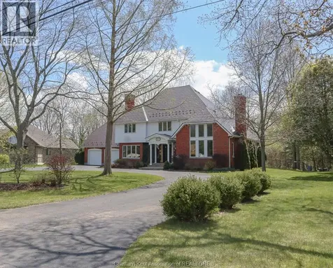 1821 Blackwell Road Sarnia ON N7T 7H4